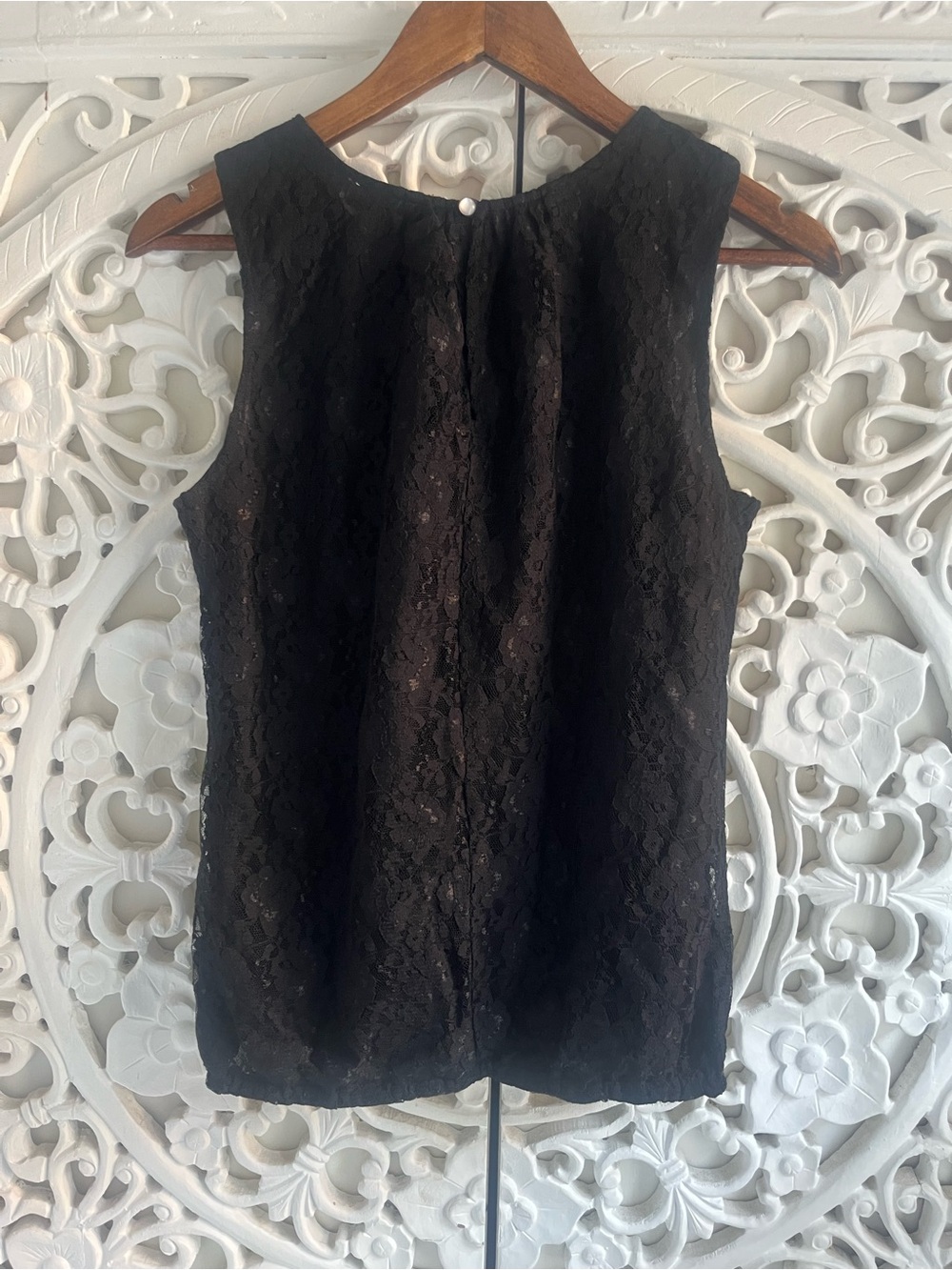 Jennifer & Grace Black Lace Sleeveless Blouse L Keyhole Back Dressy Top - Picture 4 of 7